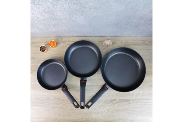 Сковорода антипригарна CHEF COLLECTION VITRINOR, розмір 24 см