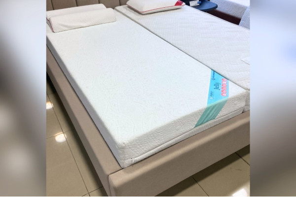 Матрац Highfoam Zephyr Jelly, розмір 80x200 см (Розпродаж) Матрац Highfoam Zephyr Jelly, розмір 80x200 см (Розпродаж)