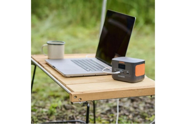 Портативна електростанція Jackery Explorer 100 Plus