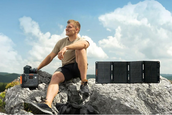 Портативна електростанція Jackery Explorer 1000 Plus