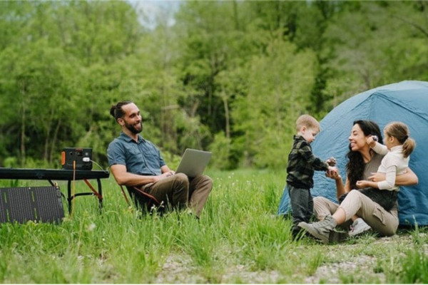 Портативна електростанція Jackery Explorer 1000 Plus